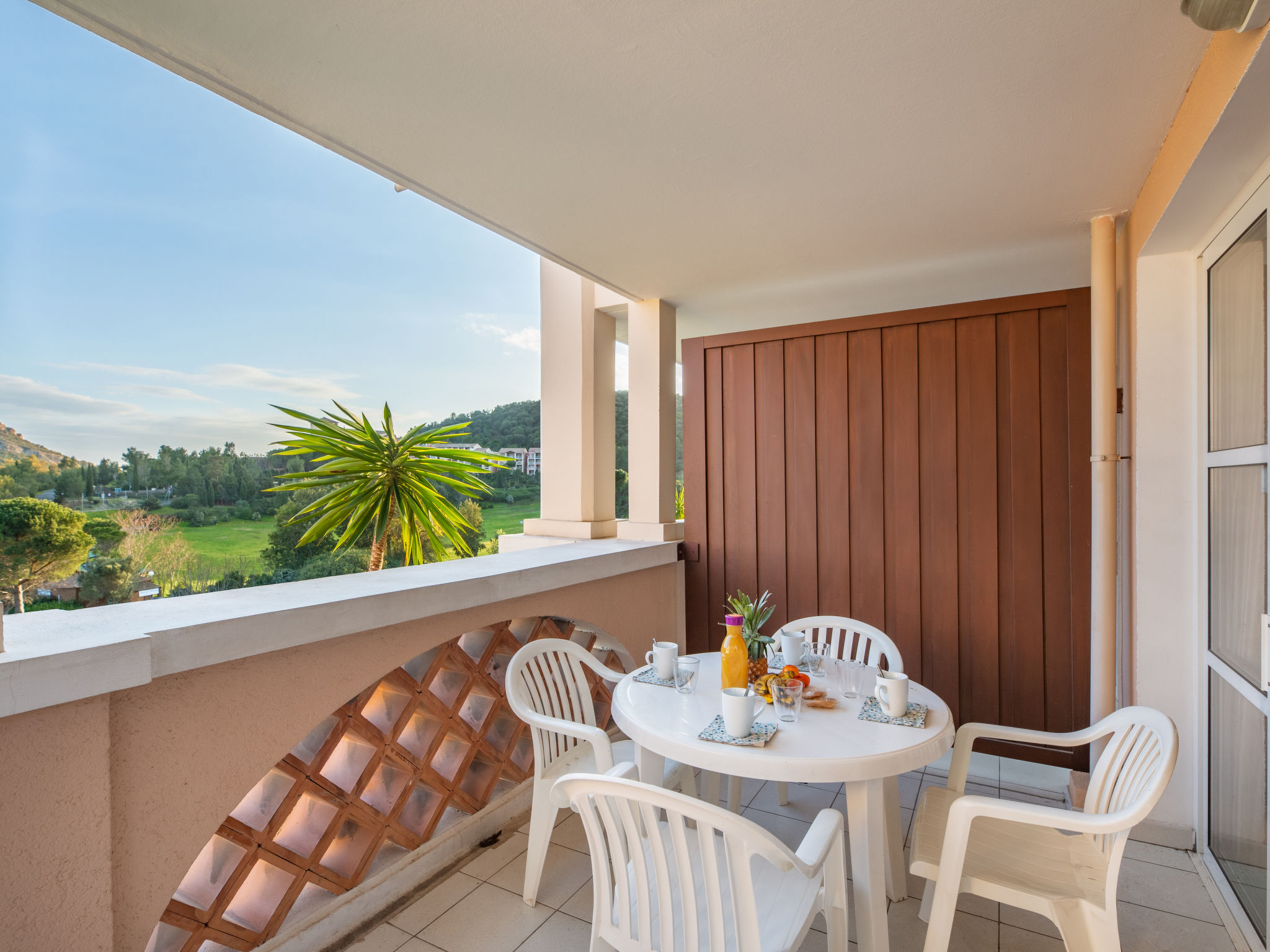 Photo of L'Esquinade (F2 105)