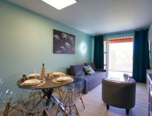 L'Esquinade: Ruim appartement voor 6 aan de Côte d'Azur met zwembaden - thumbnail 2
