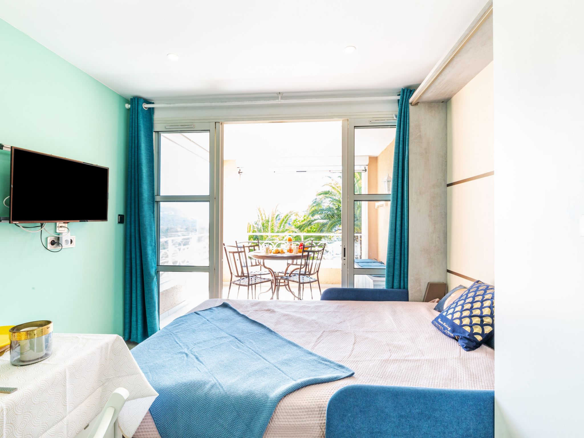 Photo of L'Esquinade P1 101