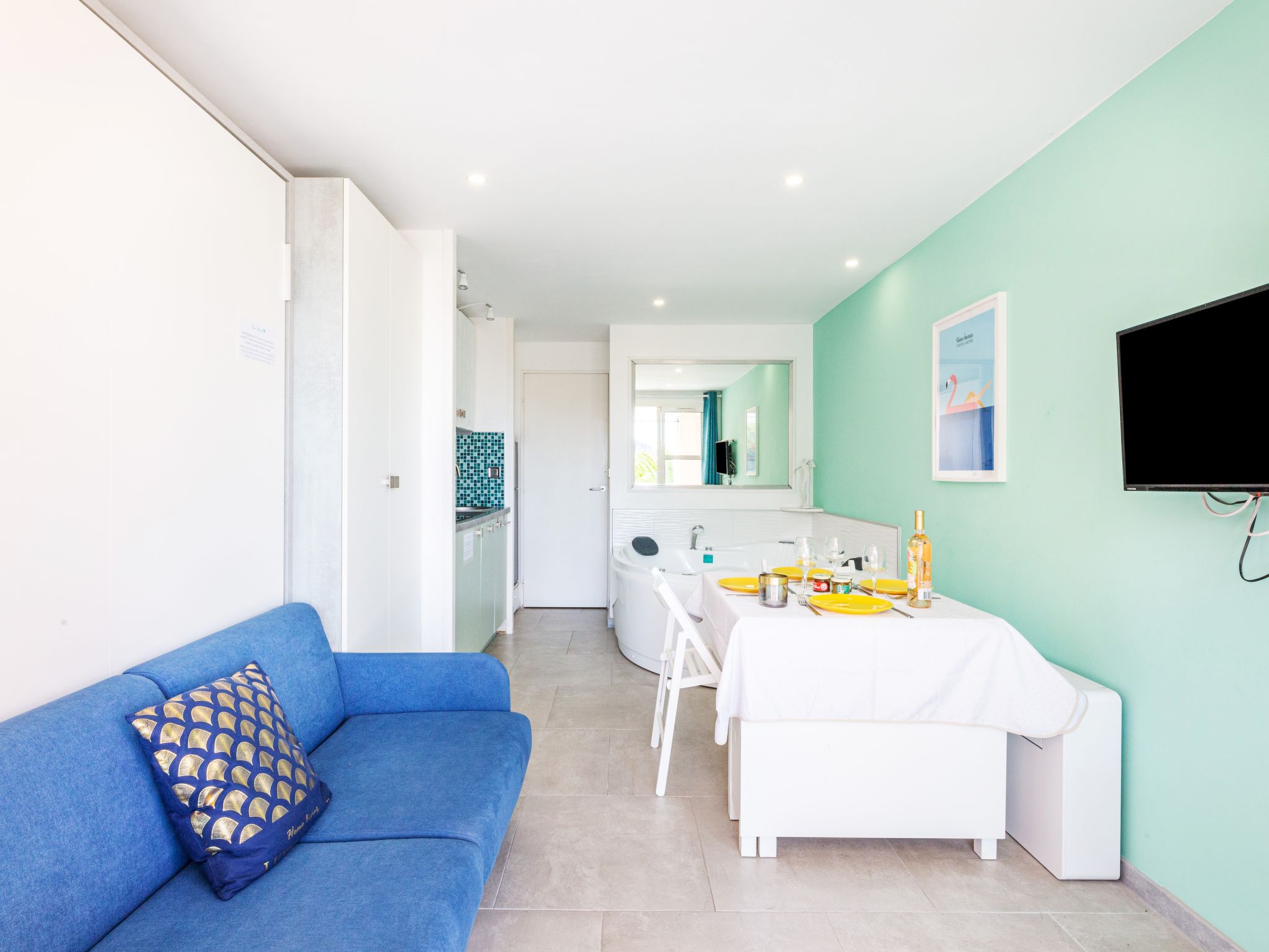 Photo of L'Esquinade P1 101