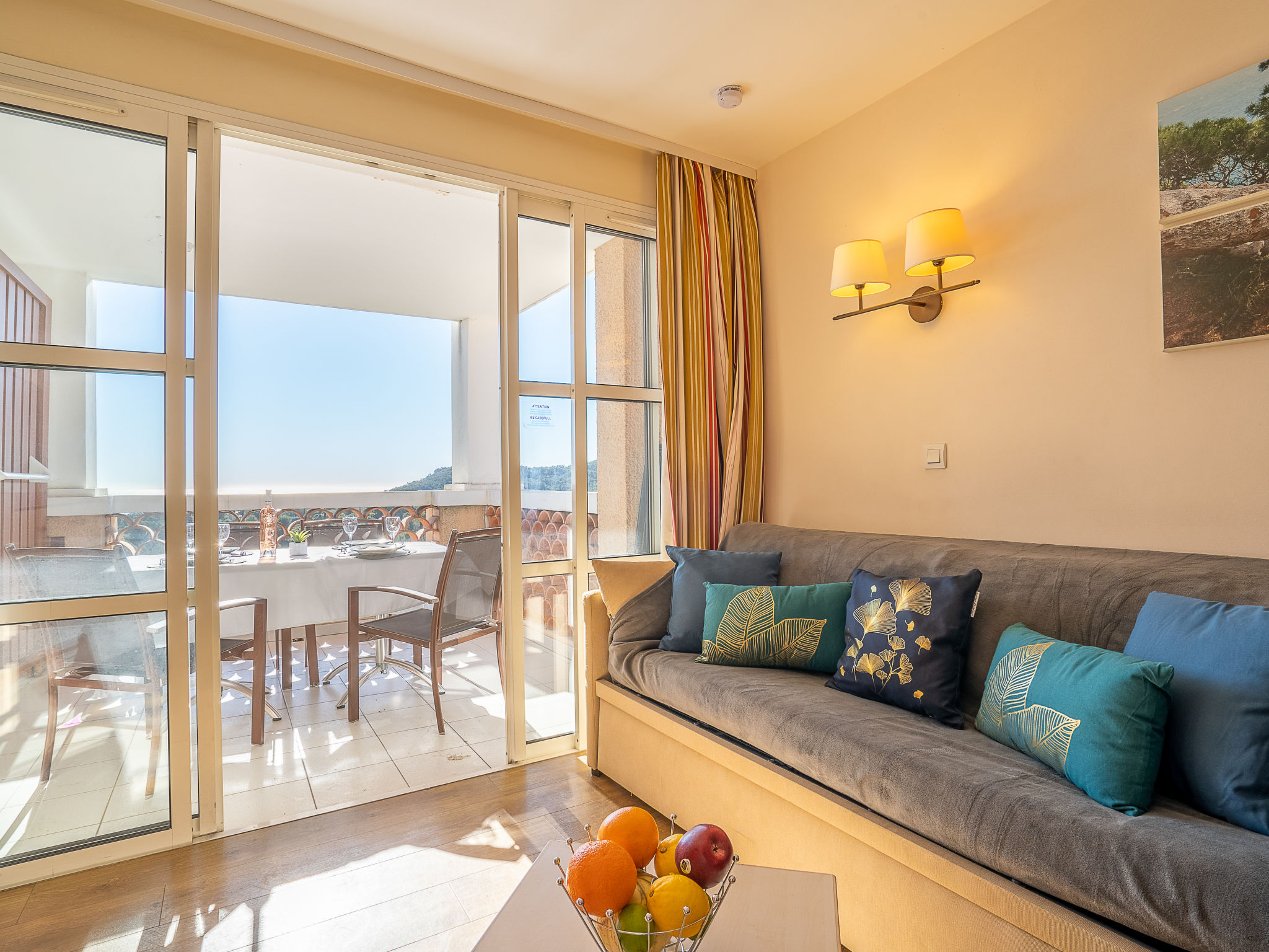 Photo of L'Esquinade (H4 233)