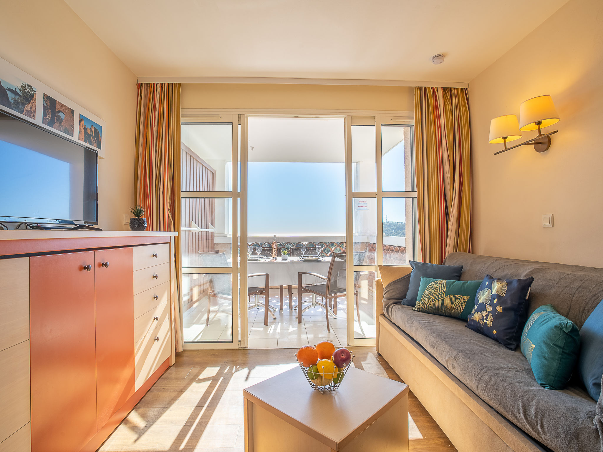 Photo of L'Esquinade (H4 233)