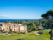 Knus appartement voor 4 aan de Côte d'Azur met zwembaden en golfbaan - thumbnail 6