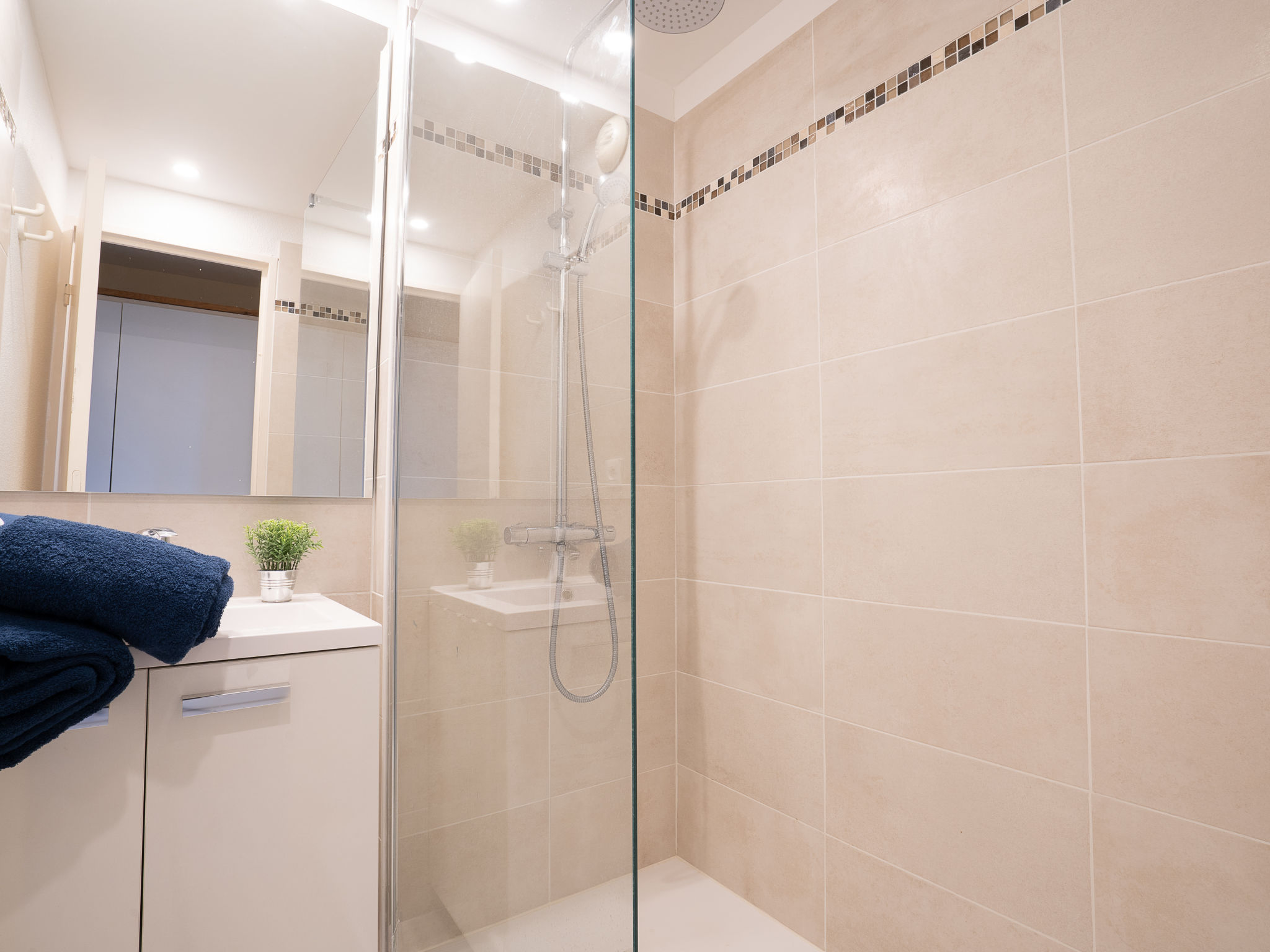 Photo of L'Esquinade (G4 126)