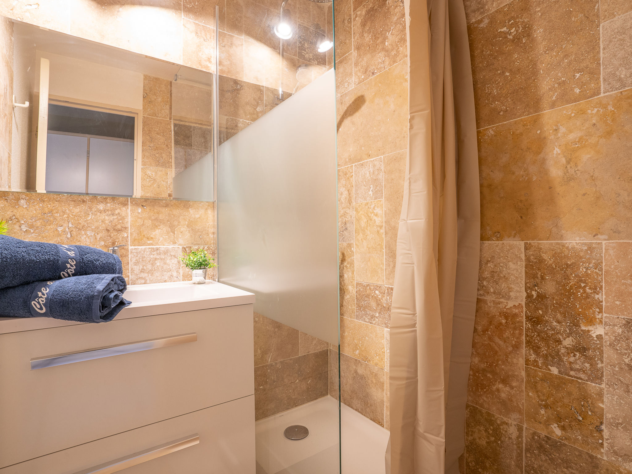 Photo of L'Esquinade (G3 033)