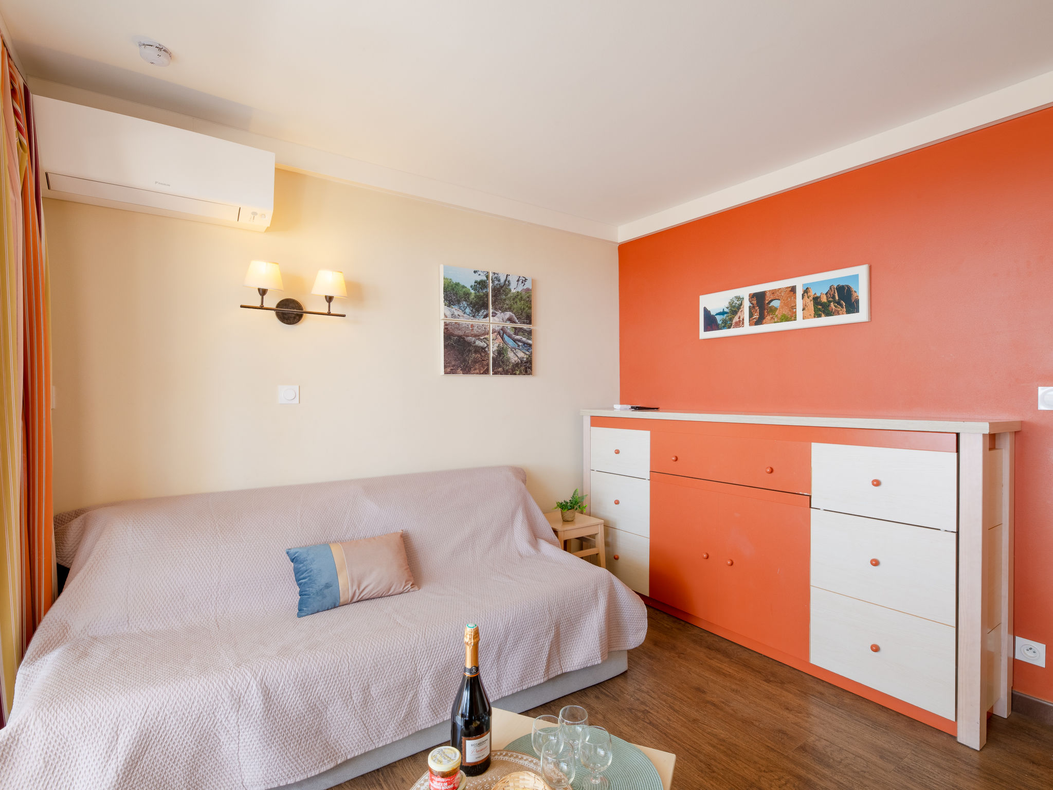 Photo of L'Esquinade (G3 122)