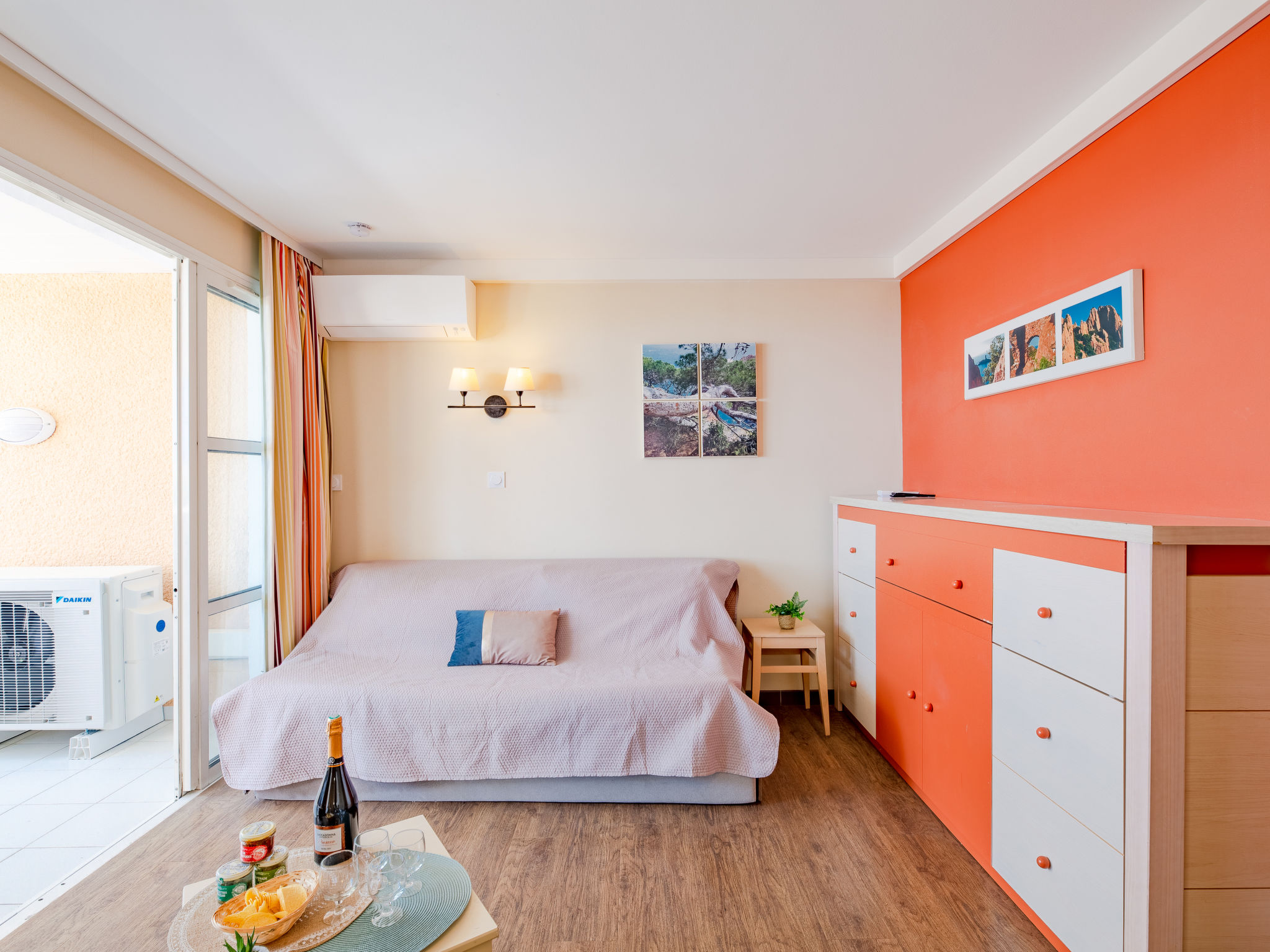 Photo of L'Esquinade (G3 122)