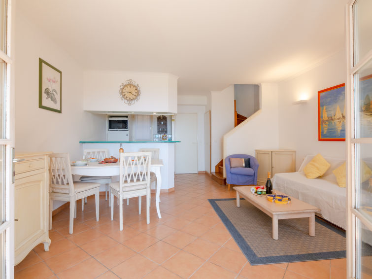 Search and Stay destination Saint-Raphaël, Provence-Alpes-Côte d'Azur - France from AU$ 280. Cap Estérel - Le Hameau (Mini Villa 35)