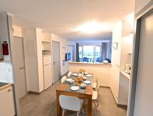 Rustiek appartement voor 6 personen aan de Côte d'Azur met zwembaden en zeezicht - thumbnail 1