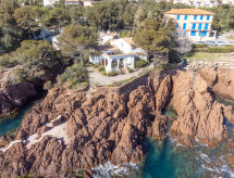 Villa La Proue: Vrijstaand aan zee in Agay met 4 slaapkamers - thumbnail 2