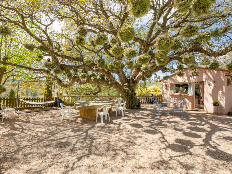 Search and Stay destination Le Tignet, Provence-Alpes-Côte d'Azur - France from AU$ 480. La Renardière
