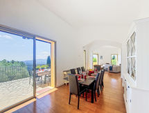Gerenoveerde villa met privézwembad en uitzicht, 300m van centrum Le Tignet - thumbnail 5