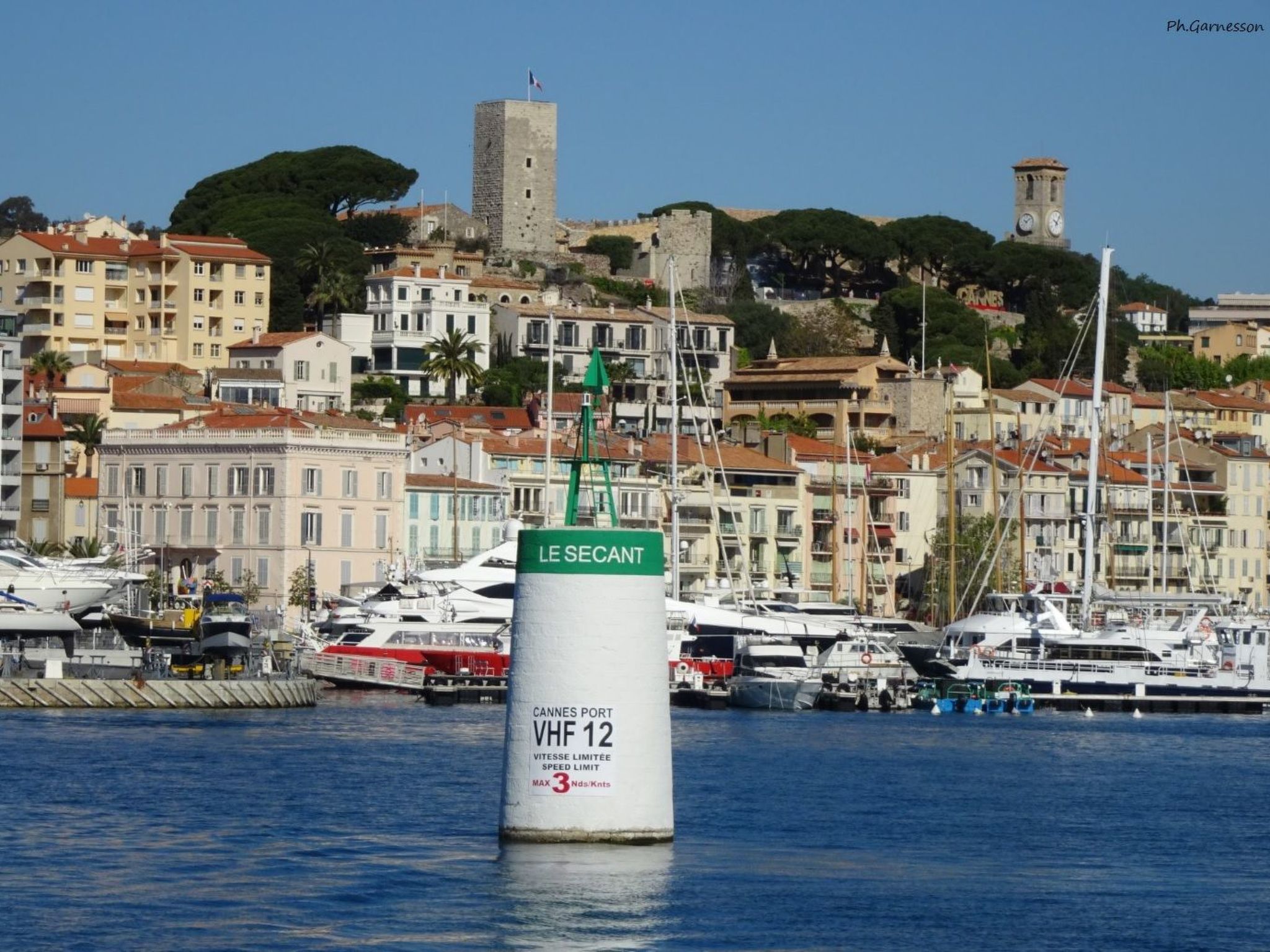 Wohnung panoramischer Meerblick, Schwimmbad, Parkplatz-Binnen