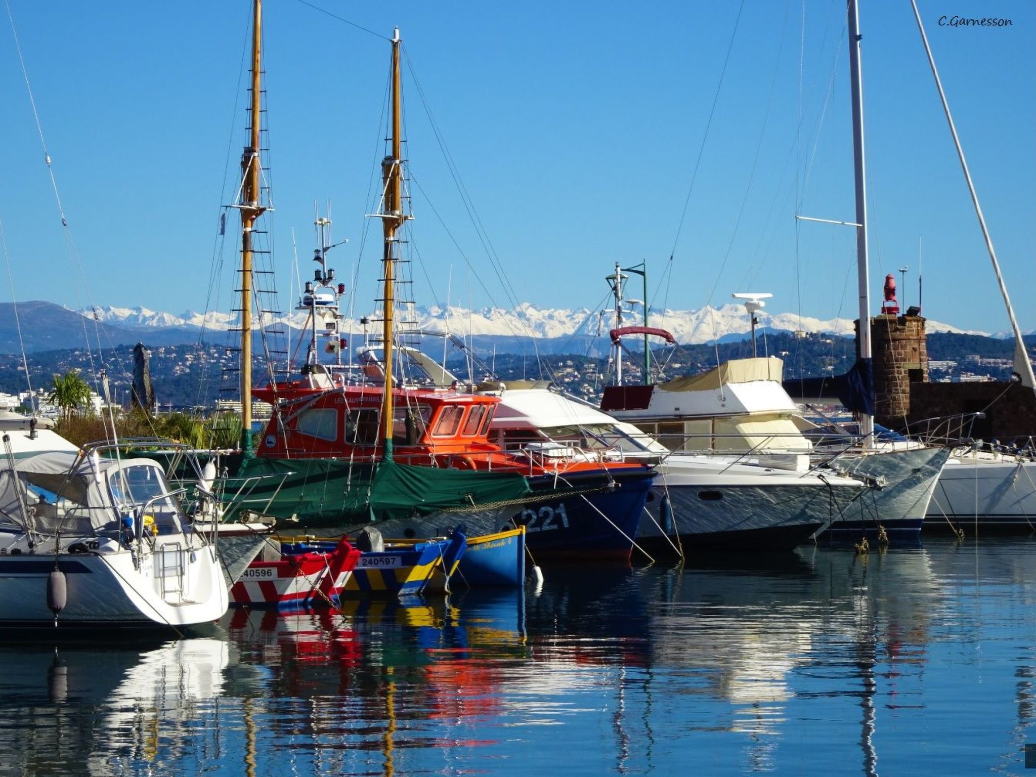 Wohnung panoramischer Meerblick, Schwimmbad, Parkplatz-Binnen