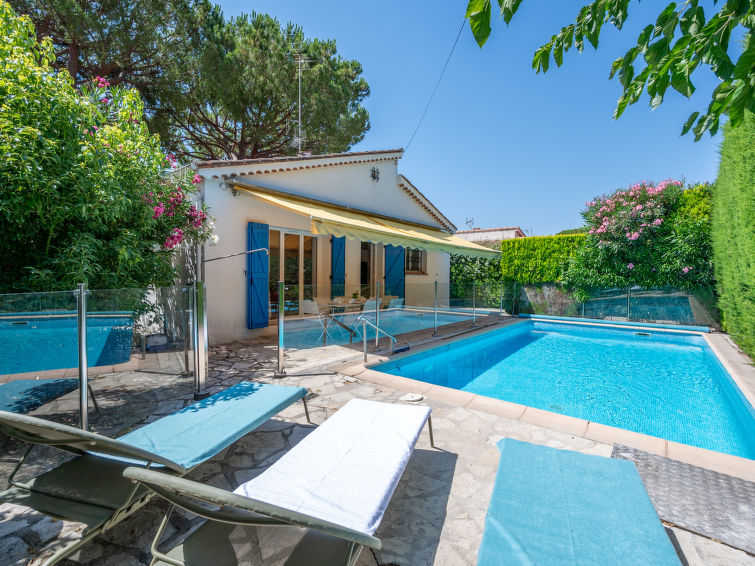 Search and Stay Destinations. Vacation Rentals in Mandelieu-la-Napoule, Alpes-Maritimes - Provence-Alpes-Côte d'Azur - France