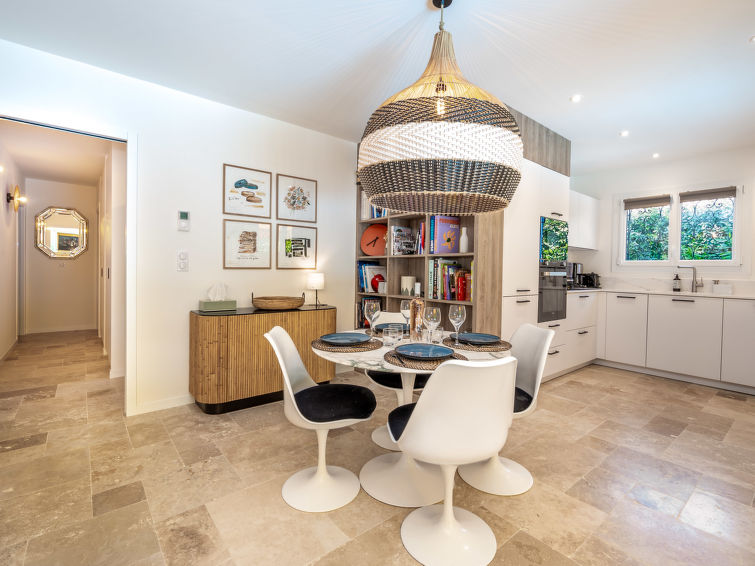 Search and Stay destination Mandelieu-la-Napoule, Provence-Alpes-Côte d'Azur - France from AU$ 659. La Vigne