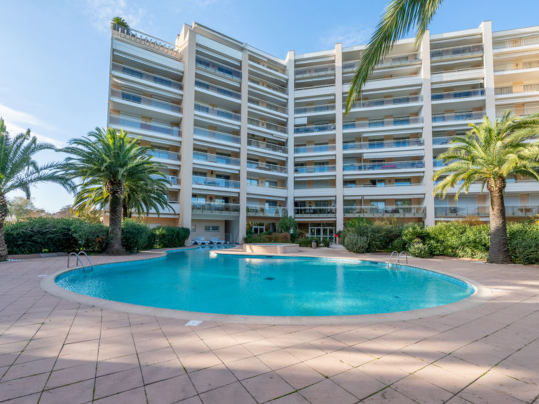 Appartement nabij golfbaan in Mandelieu voor 2 personen in Mandelieu-la-Napoule