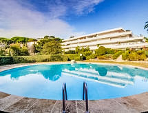 Ruim appartement met zwembad en tuin, vlakbij het strand van Cannes - thumbnail 2