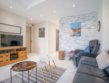 Licht appartement vlakbij het strand en het bruisende centrum van Cannes - thumbnail 2