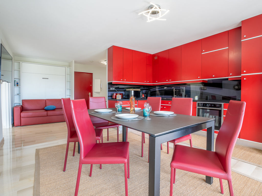La Croix des Gardes — Kitchen / Dining Room