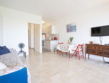 Knusse studio op 300 meter van het strand in Cannes - thumbnail 3