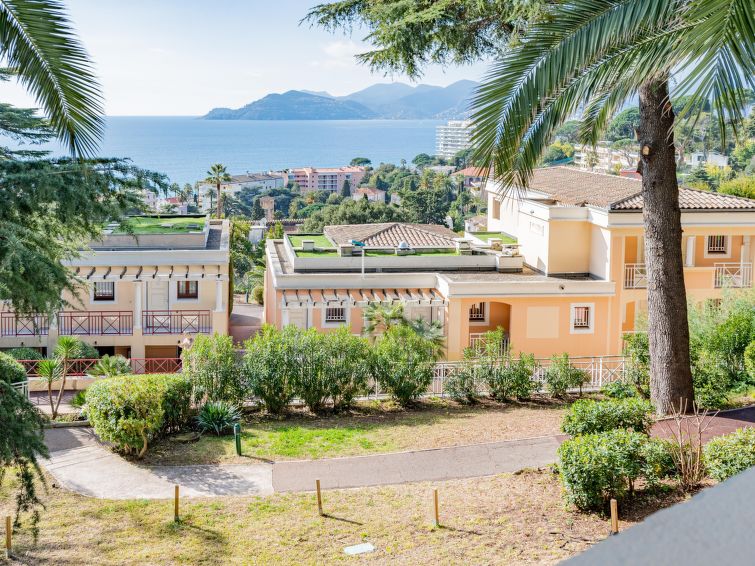Search and Stay destination Cannes, Provence-Alpes-Côte d'Azur - France from AU$ 322. Villa Francia