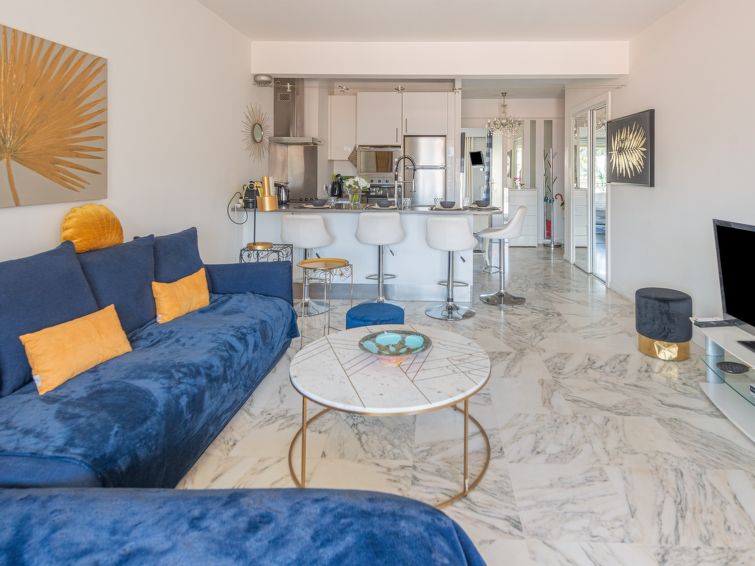 Presqu'Ile Apartment in Cannes