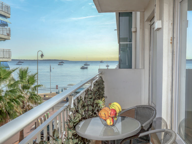 Reine Astrid Apartment in Cannes
