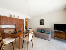 Knus appartement in Cannes la Bocca, vlakbij het strand en de bergen - thumbnail 4