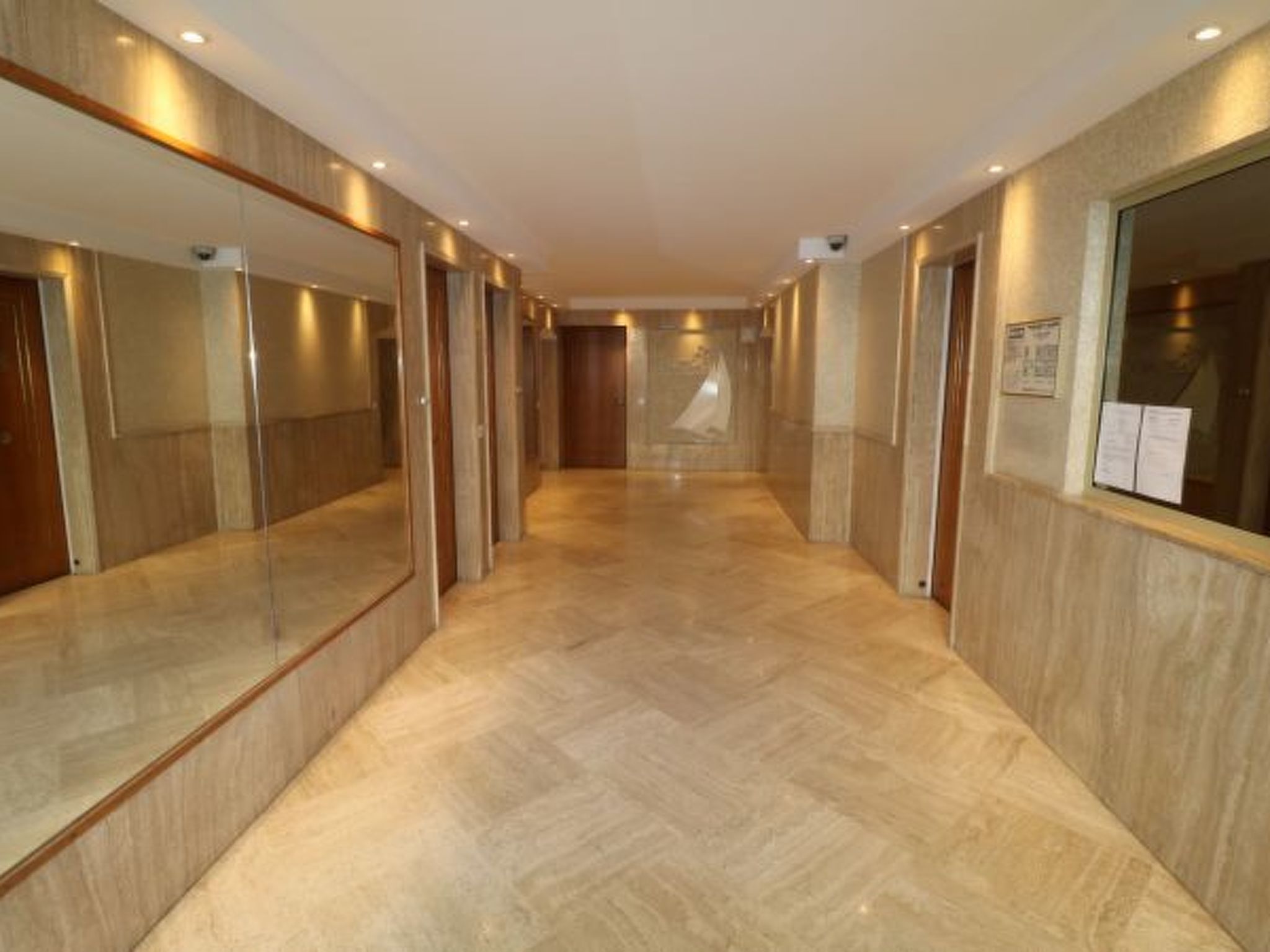 Photo of FR8650.607.1