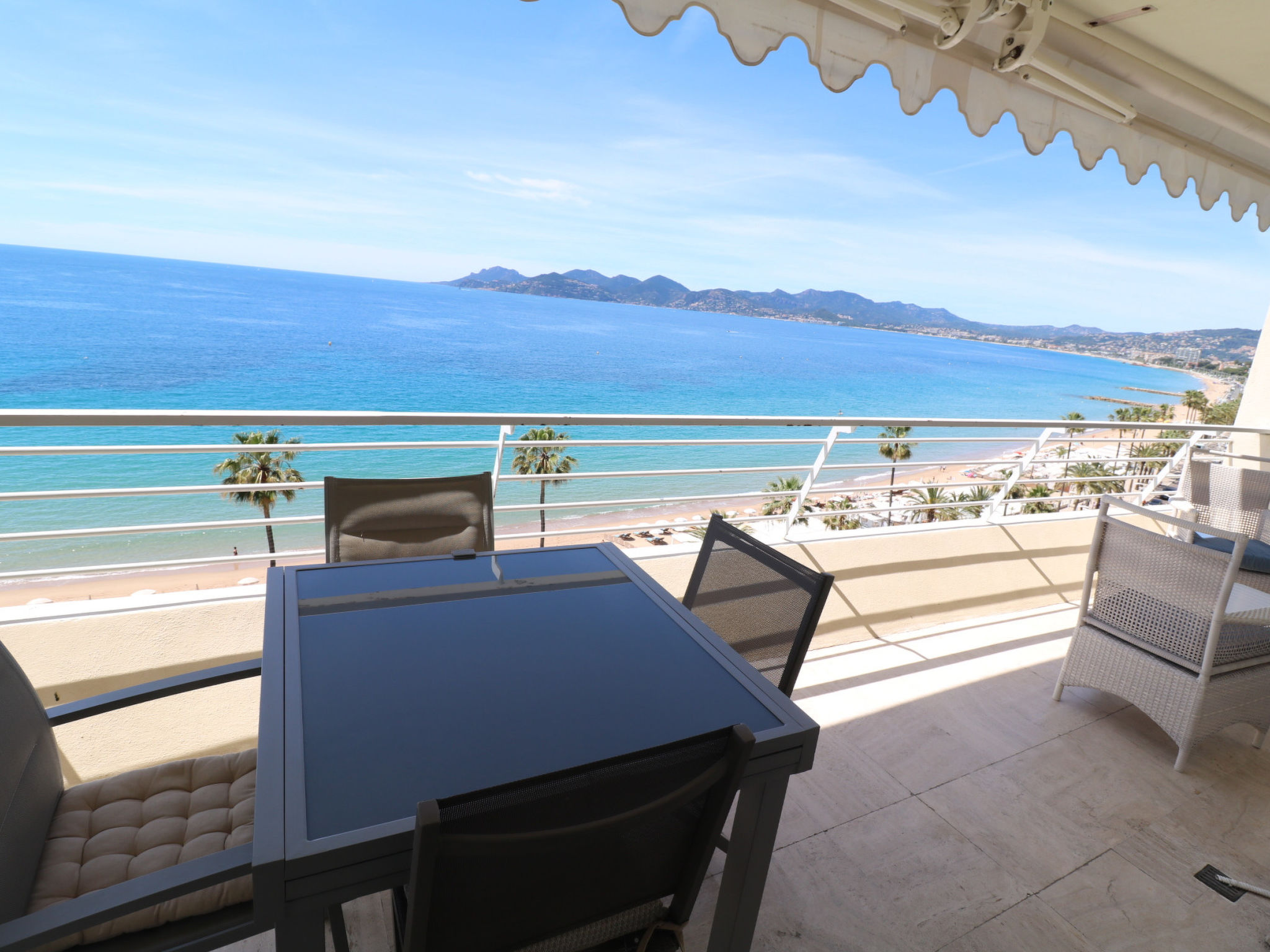 Photo of Amazing sea view 2 bedroom front of the beach 303