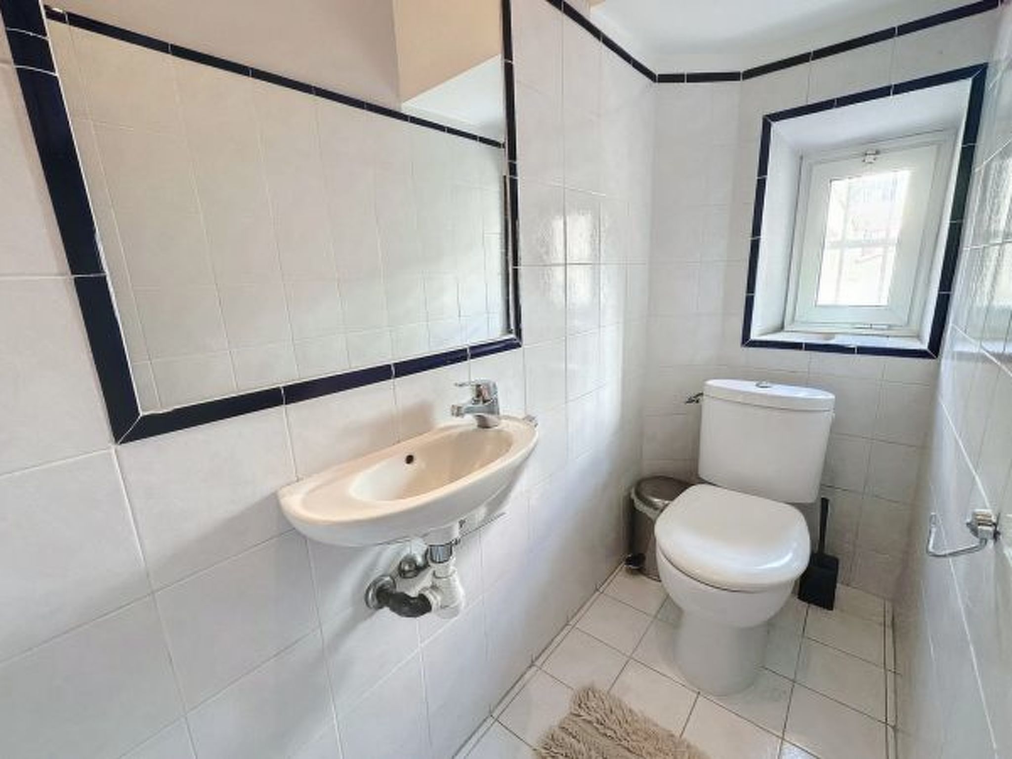 Photo of FR8650.611.1