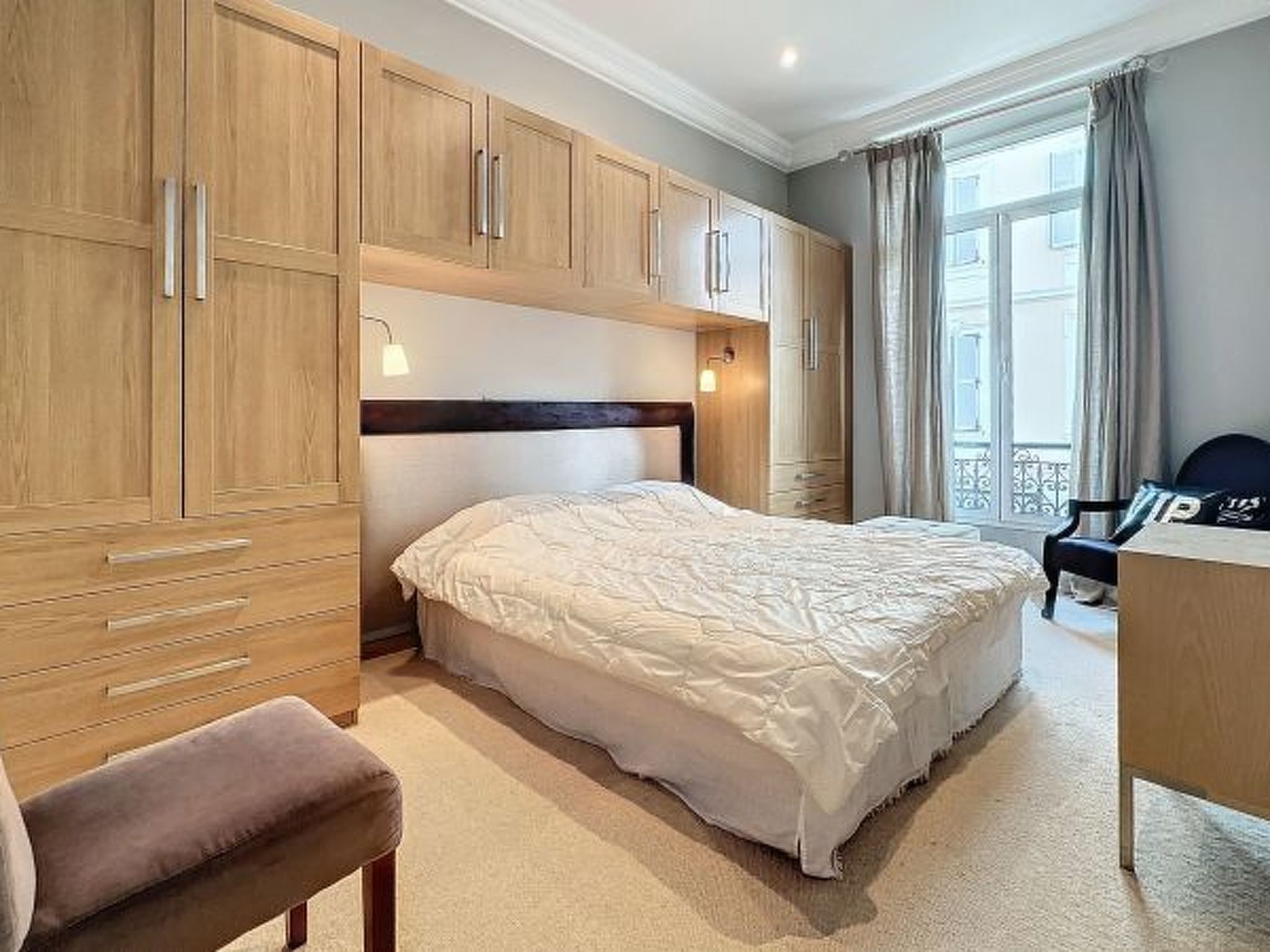 Photo of FR8650.611.1