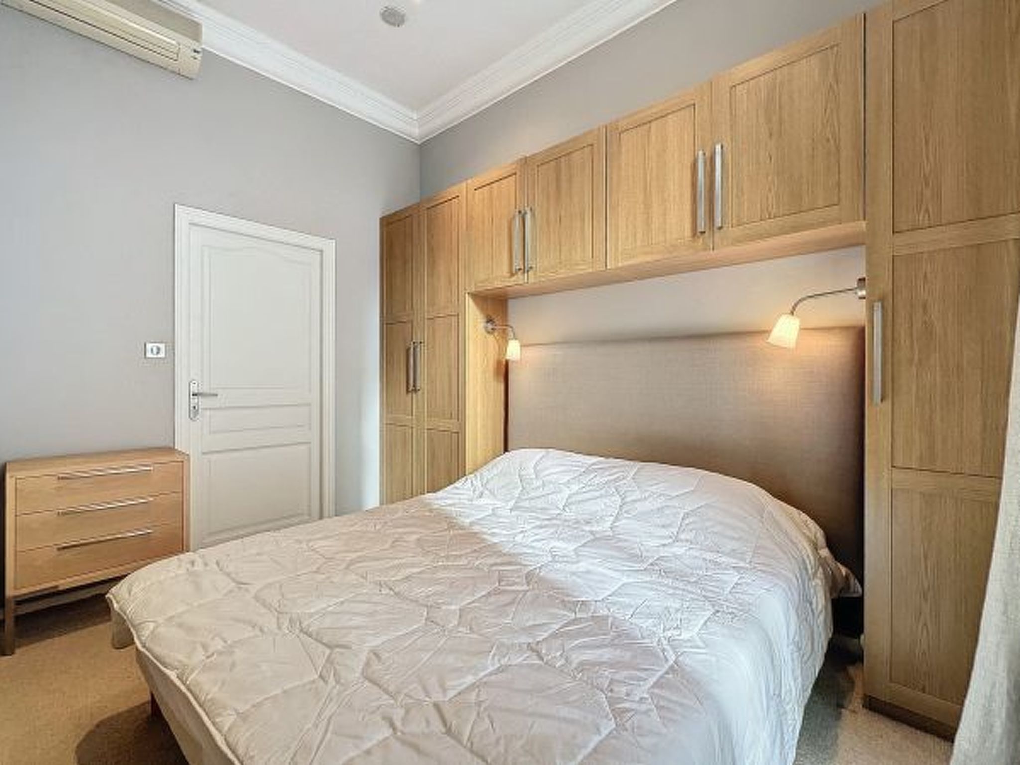 Photo of FR8650.611.1