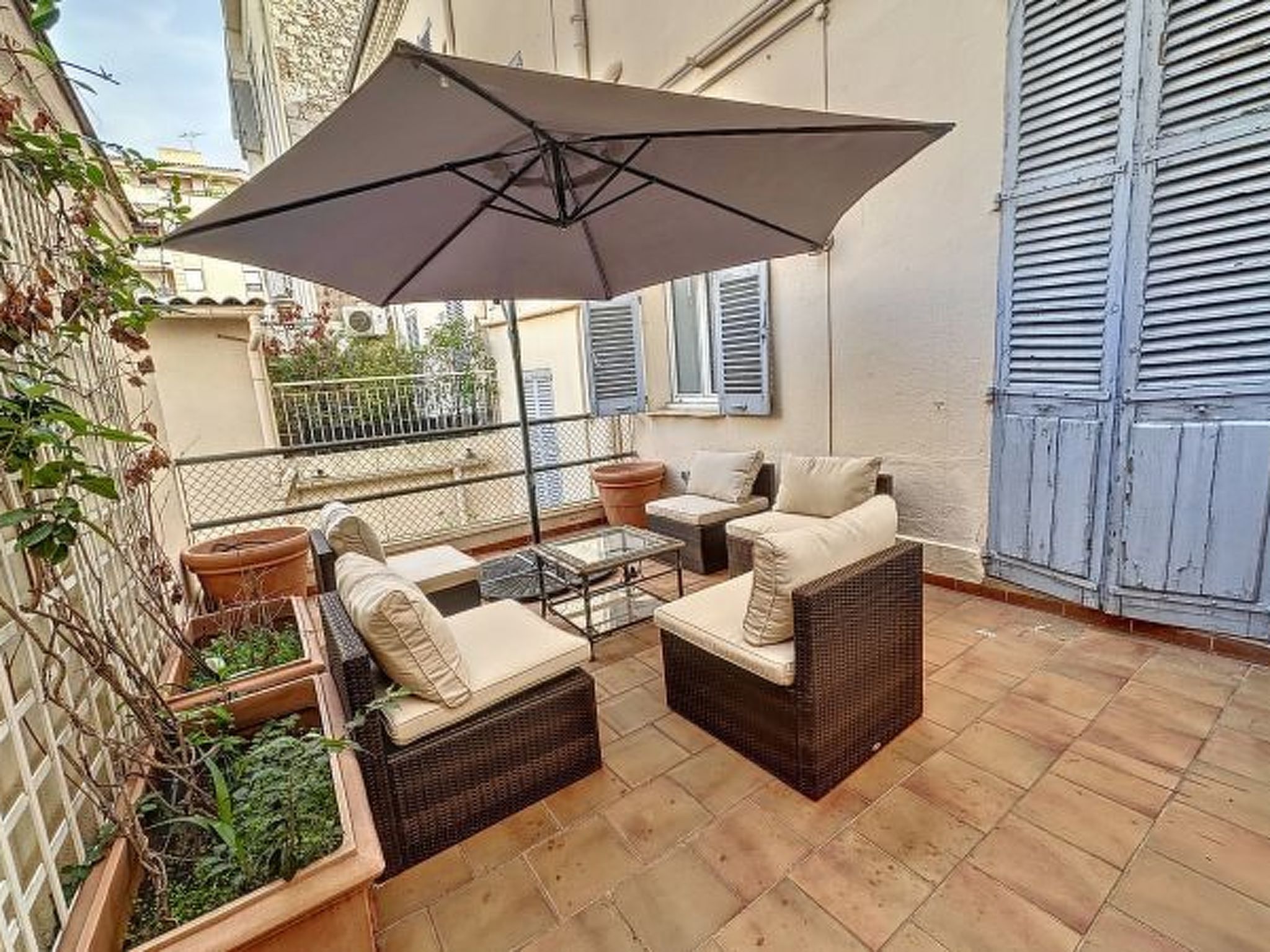 Photo of FR8650.611.1