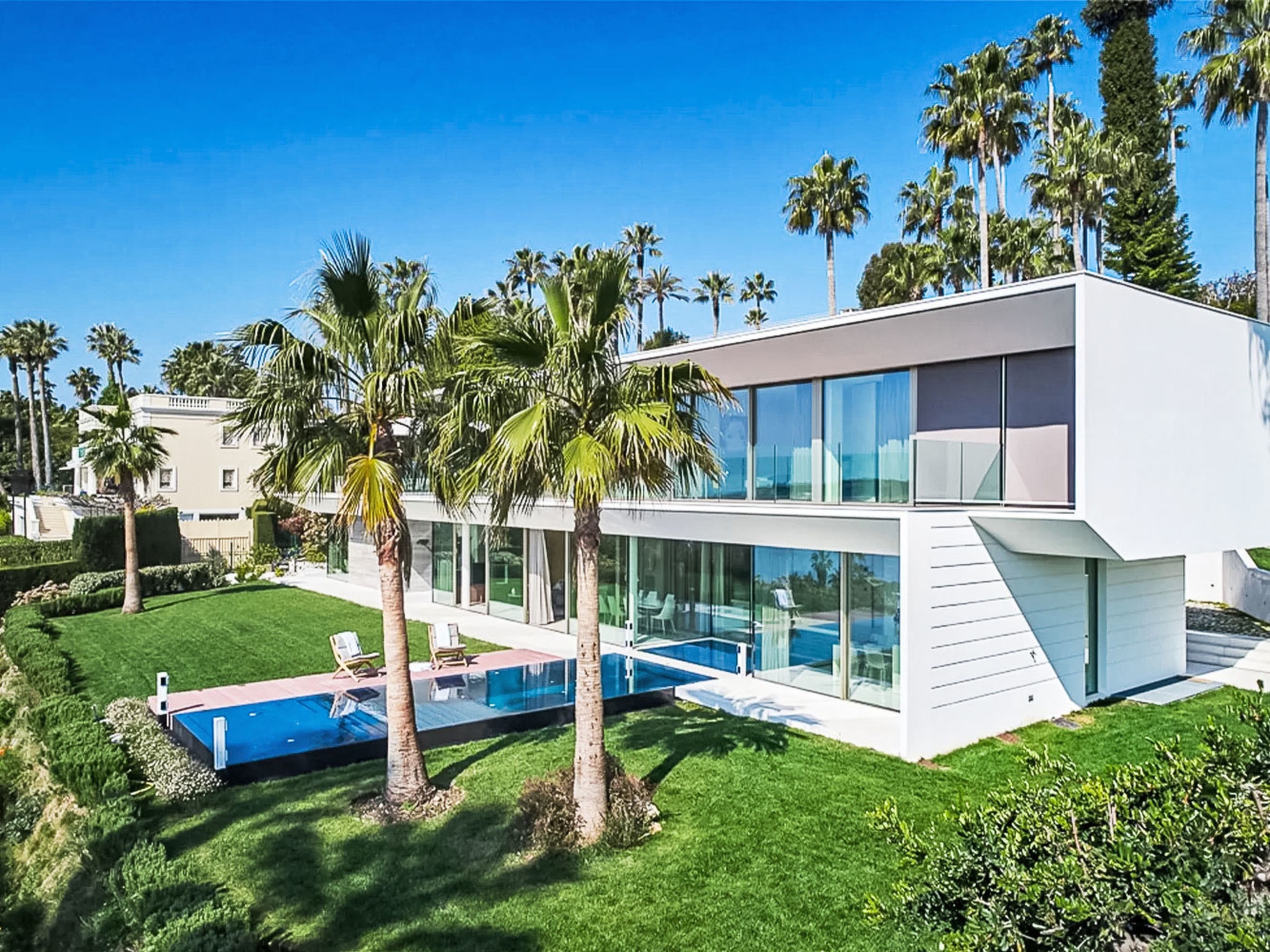 Photo of Lumière in Cannes Californie