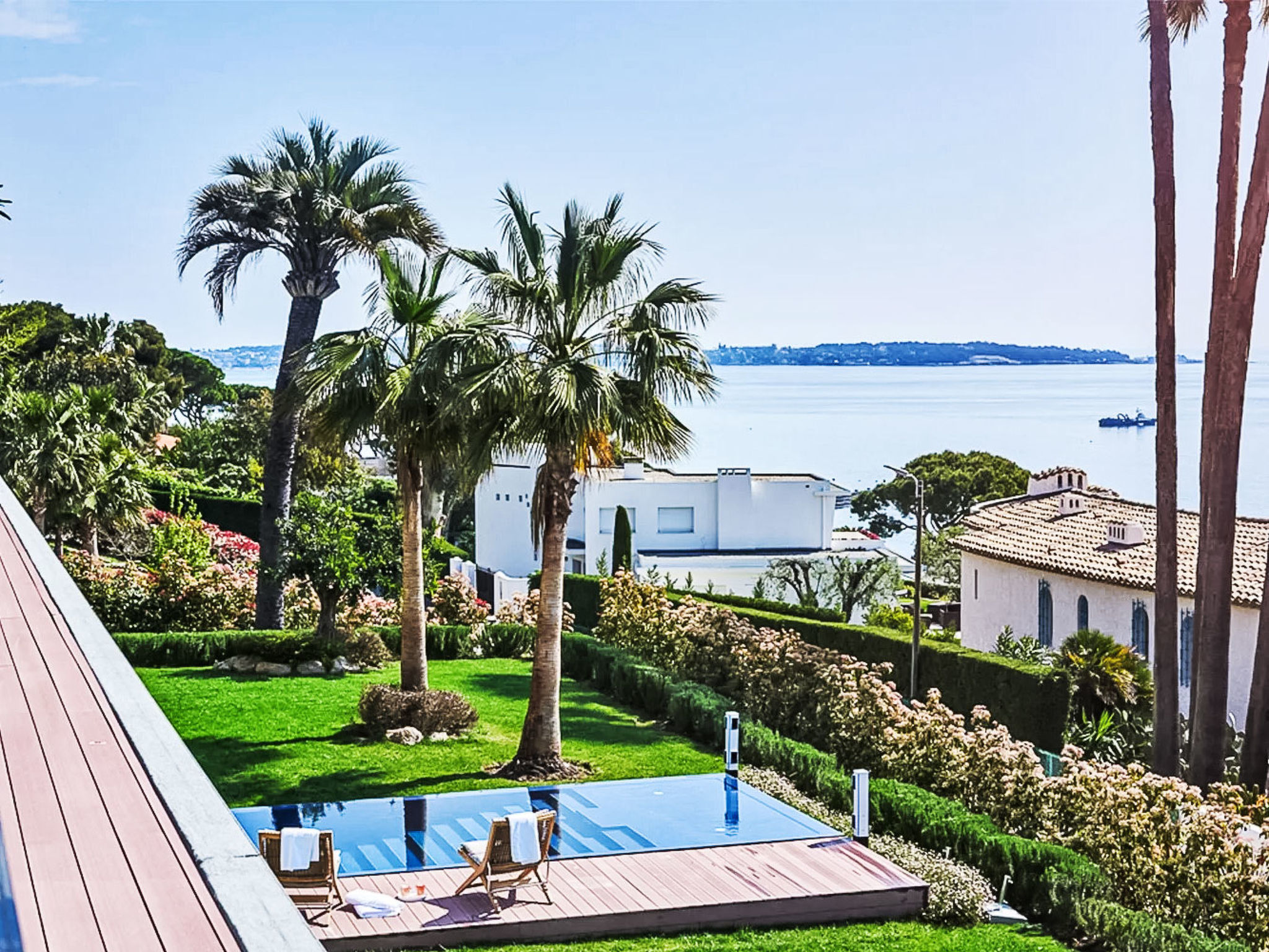 Photo of Lumière in Cannes Californie