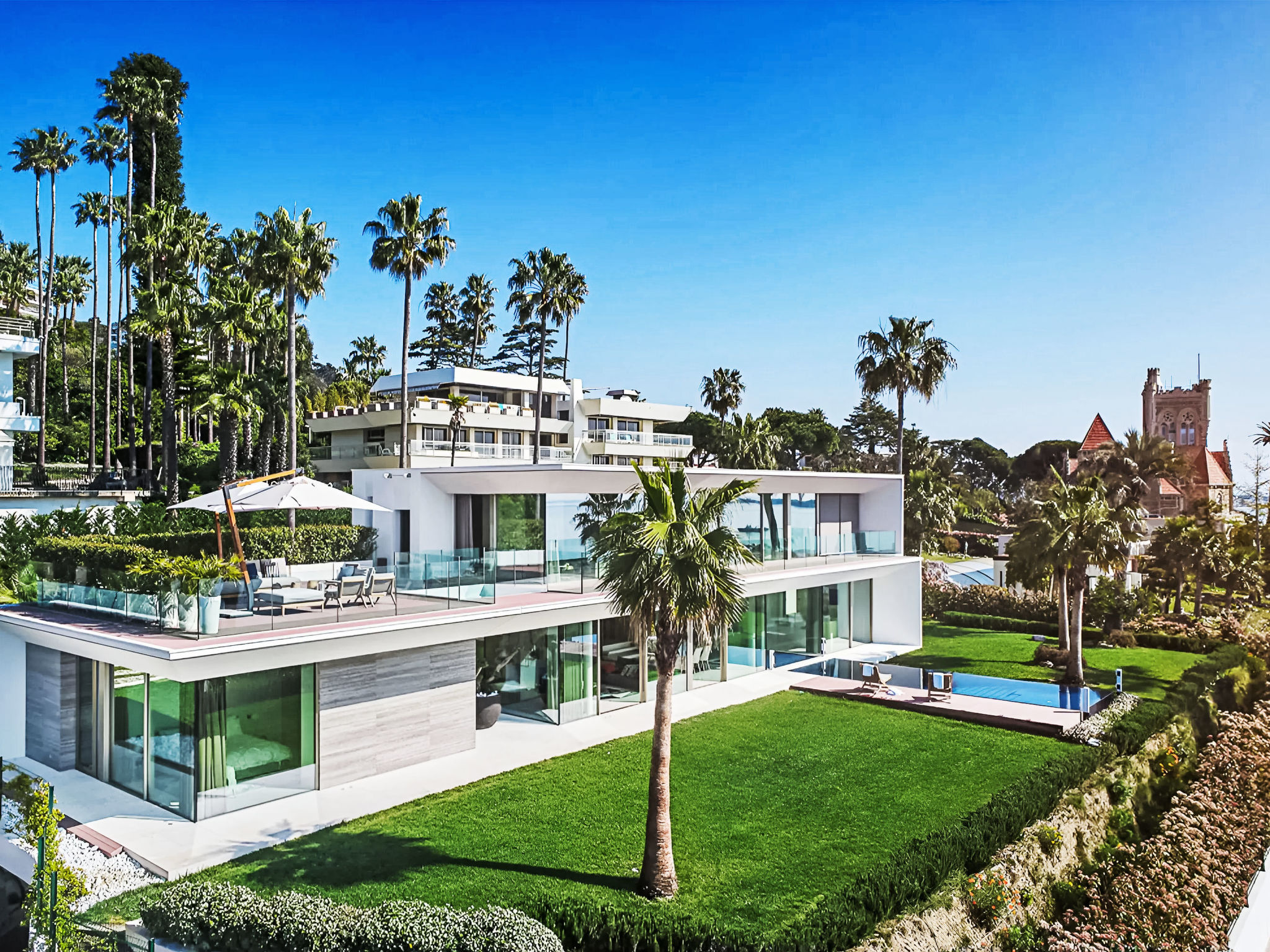 Photo of Lumière in Cannes Californie