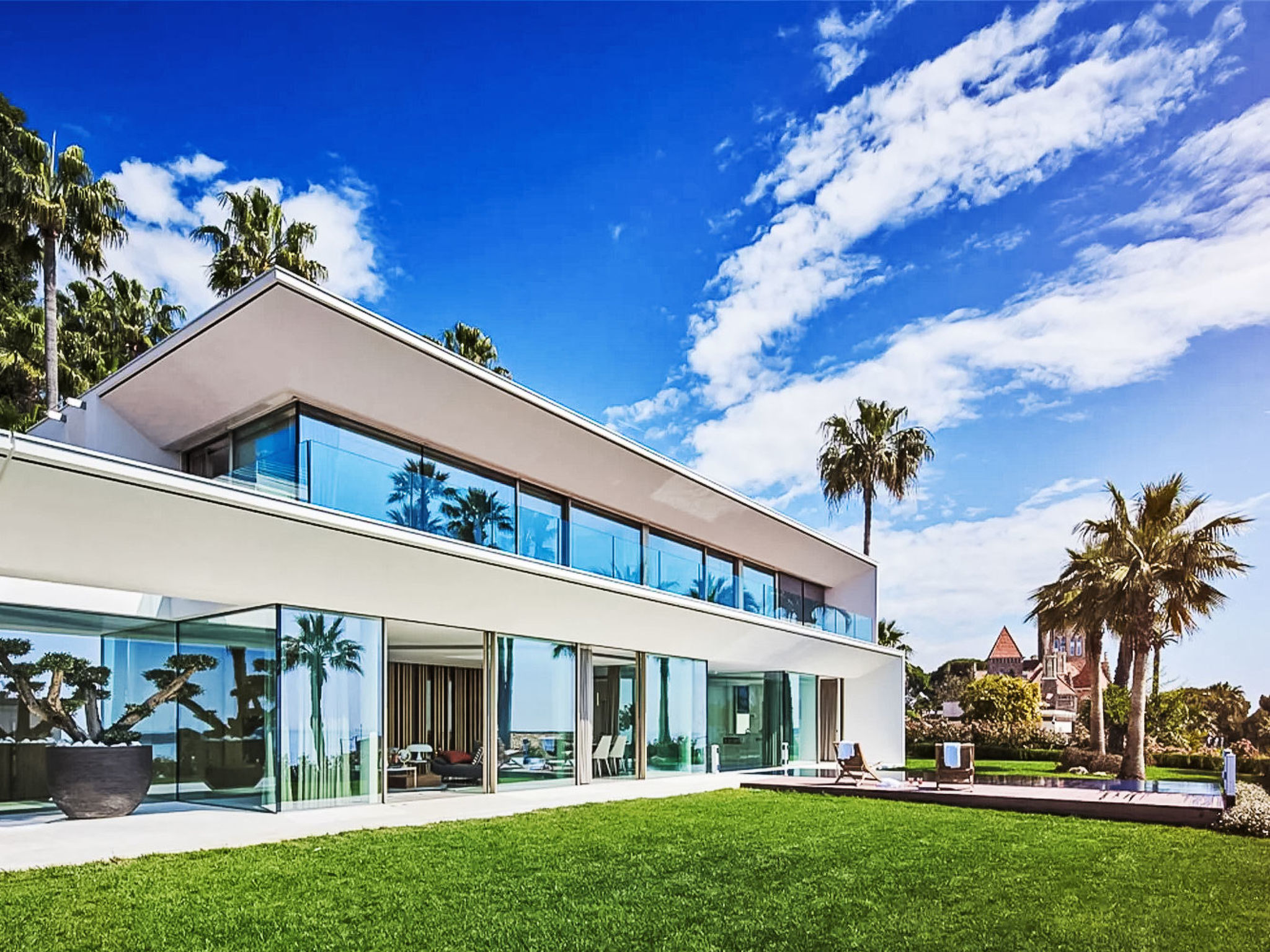 Photo of Lumière in Cannes Californie