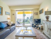 Licht appartement op 400 meter van het strand van Cannes - thumbnail 2