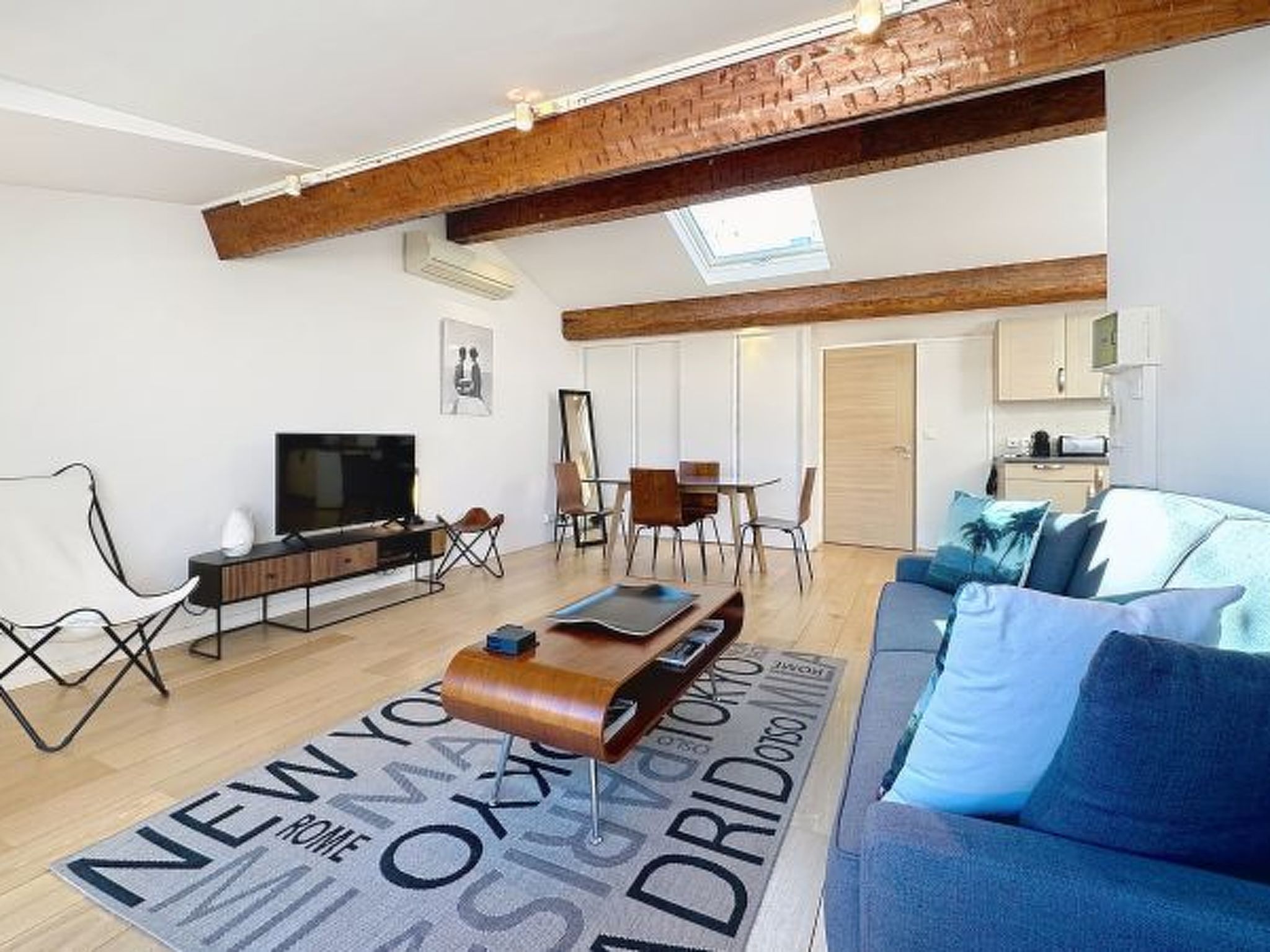Photo of Penthouse 1 bedroom rue d'Antibes 214