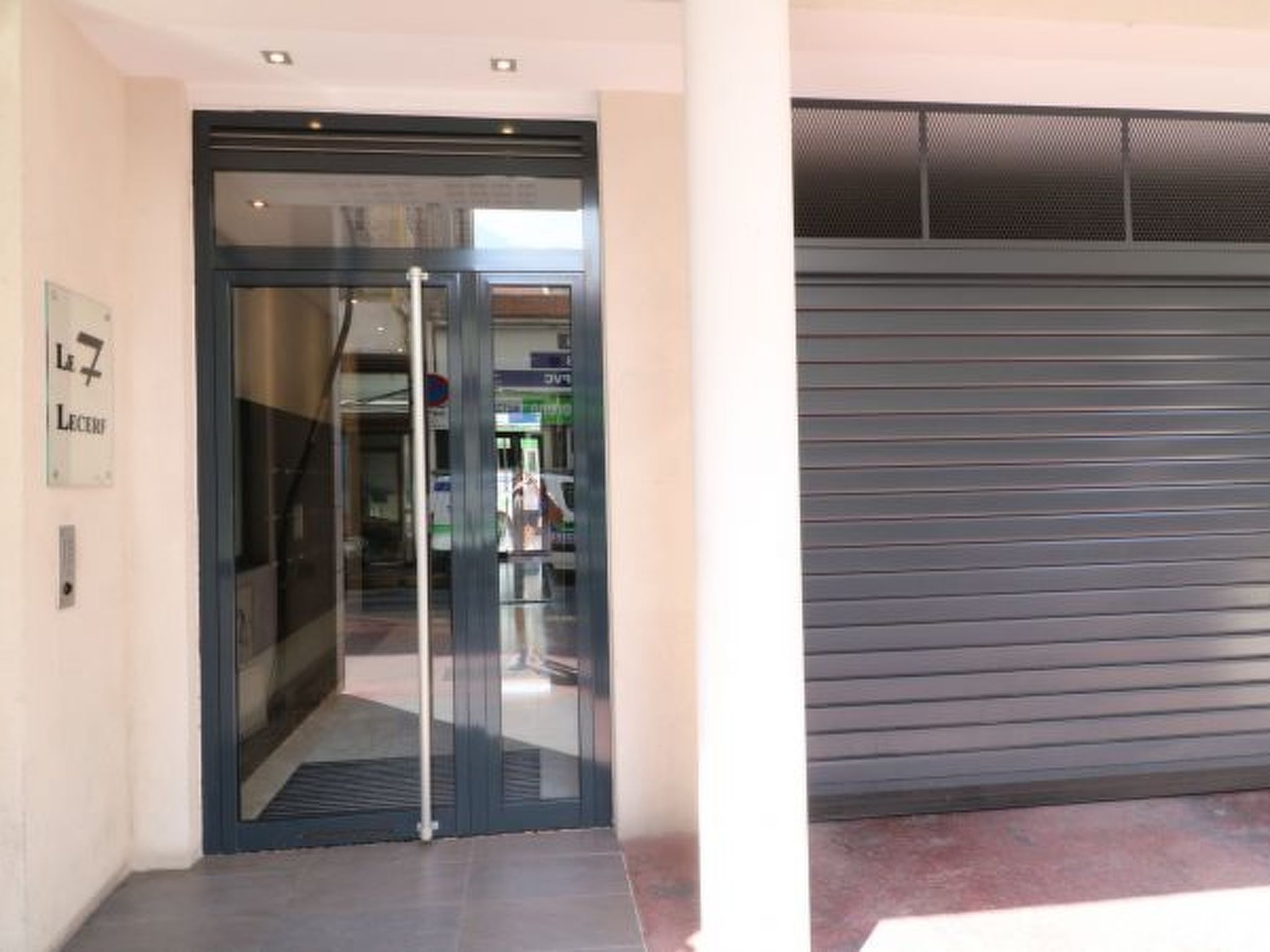 Photo of Modern 3 bedroom Lecerf 5 to  the Croisette 411