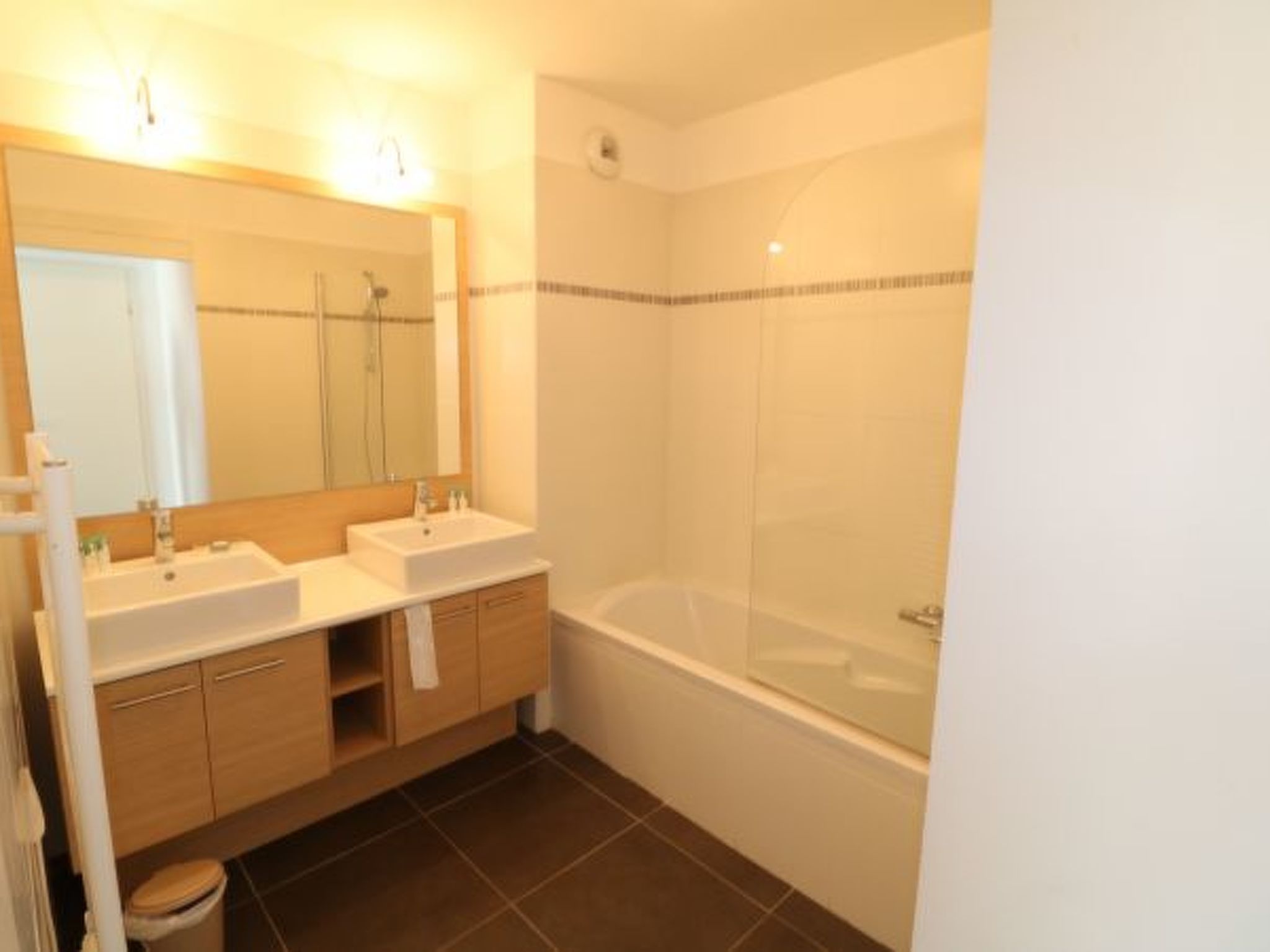 Photo of Modern 3 bedroom Lecerf 5 to  the Croisette 411