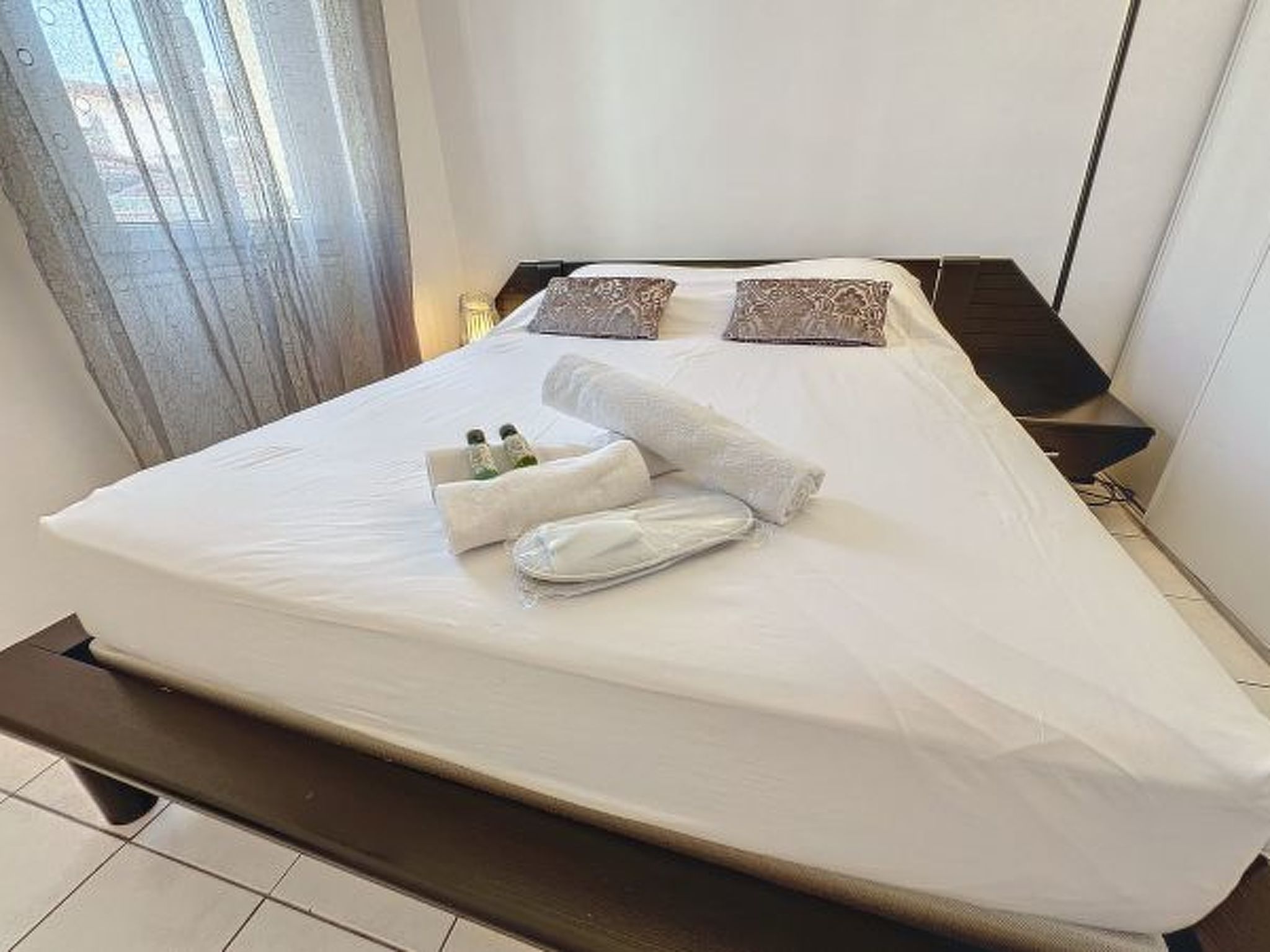 Photo of Central 1 bedroom Riouffe 206 2 mins from Palais