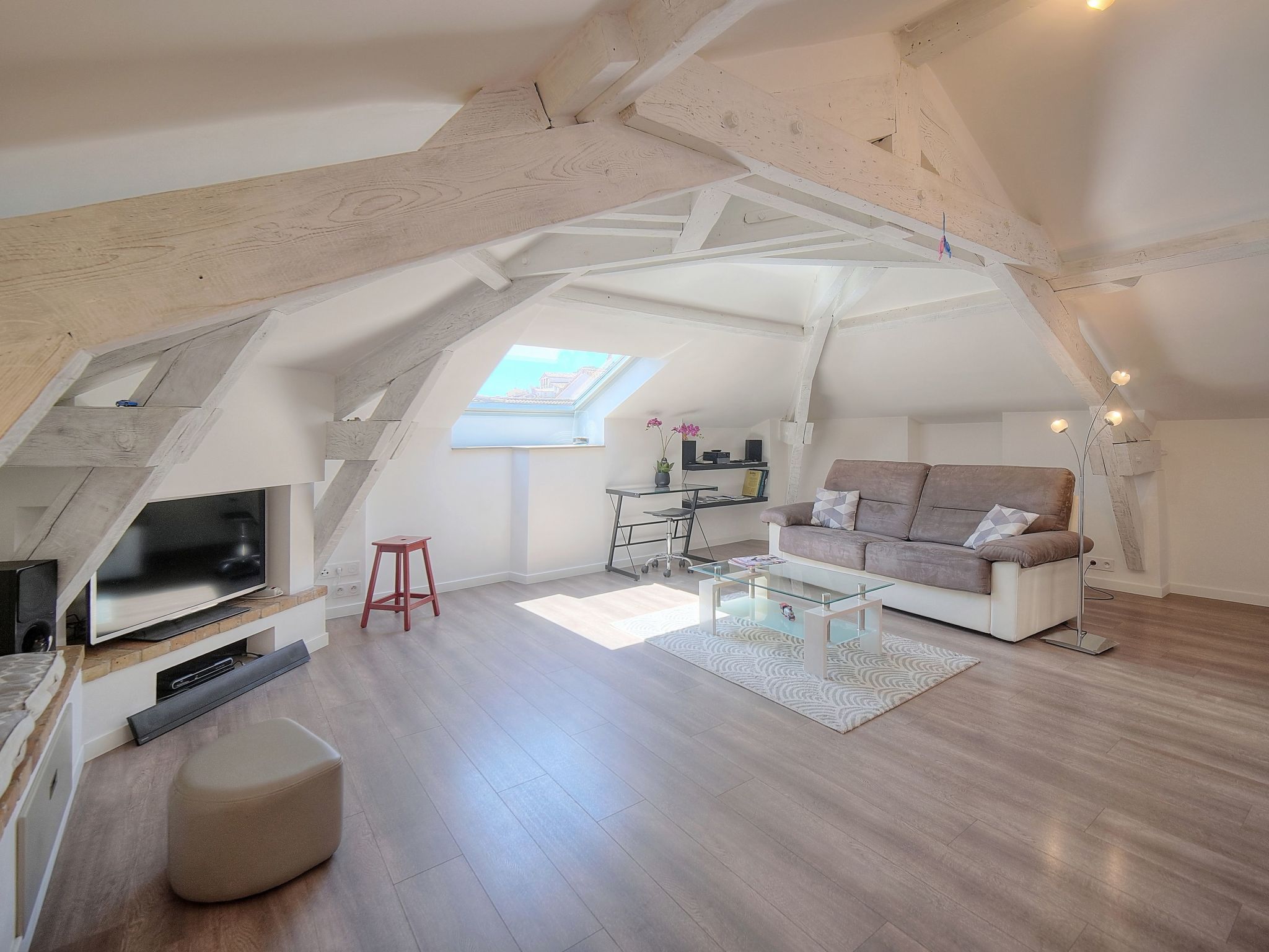 Loftartige Wohnung in ruhiger Lage in Cannes