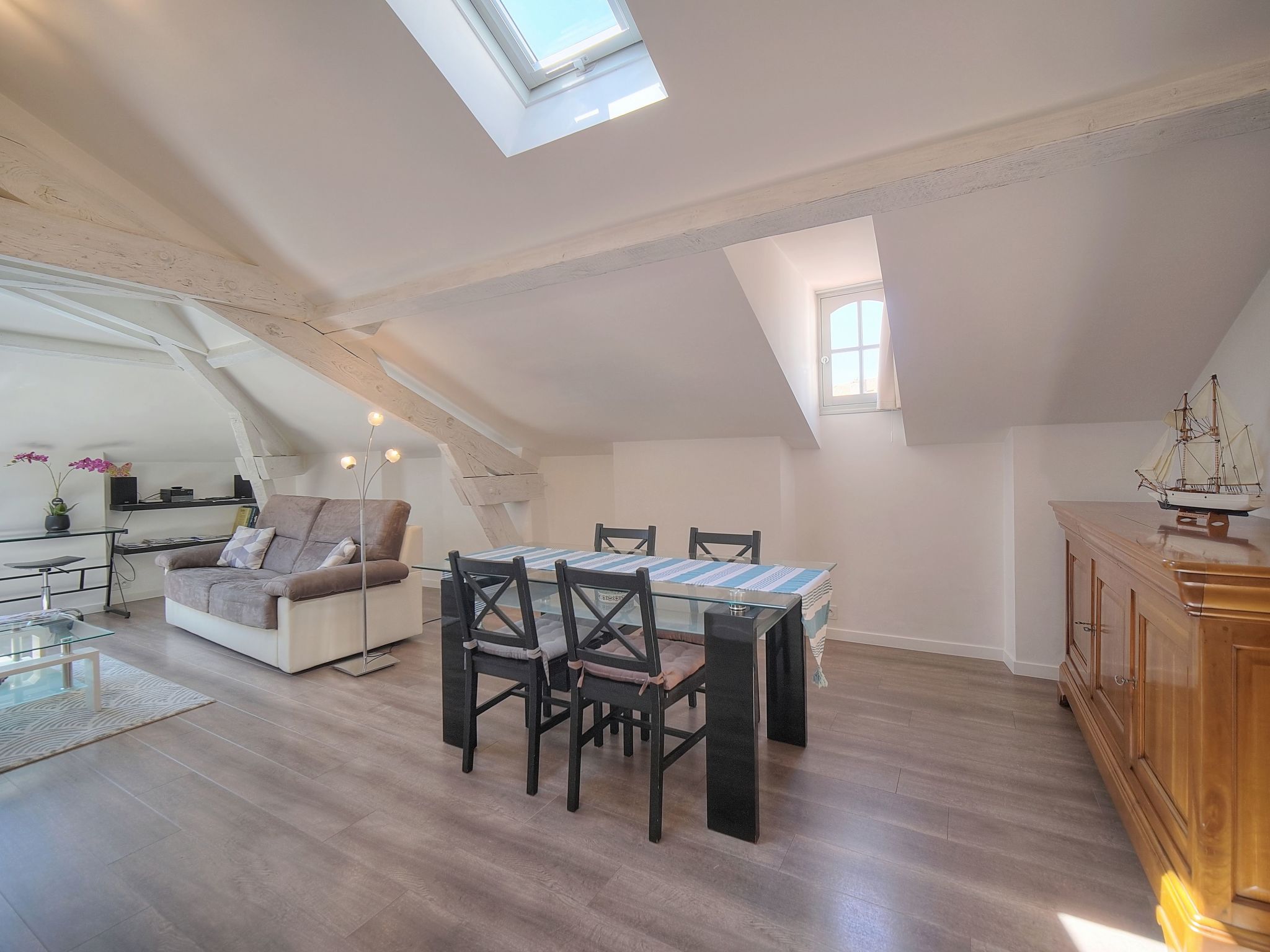Loftartige Wohnung in ruhiger Lage in Cannes