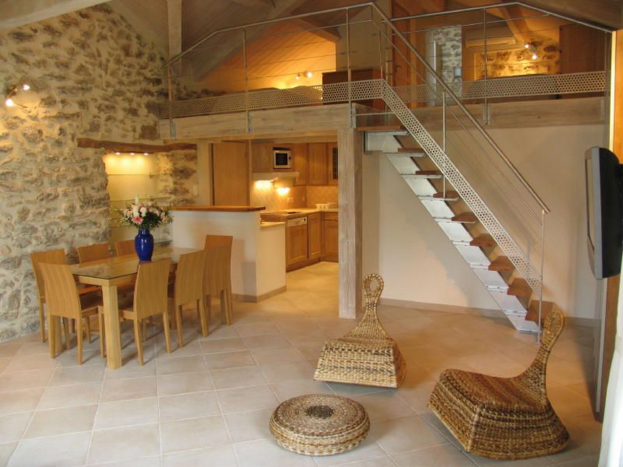 Wohnung 'Eze' mit Privatparkplatz