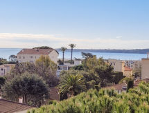 Compacte studio met terras op 1 km van het strand in Cannes - thumbnail 1