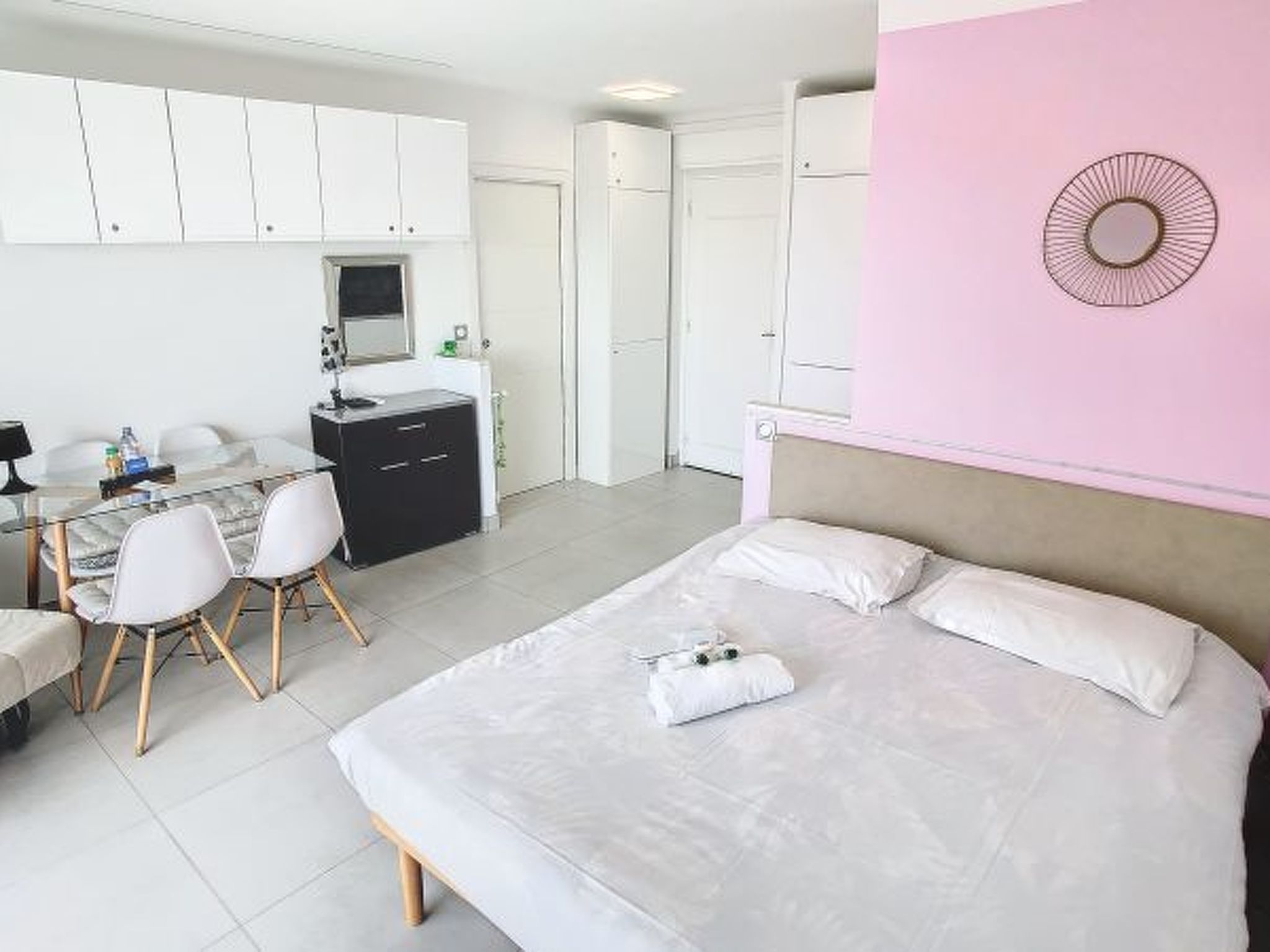 Photo of Lovely, modern studio with sea view 117