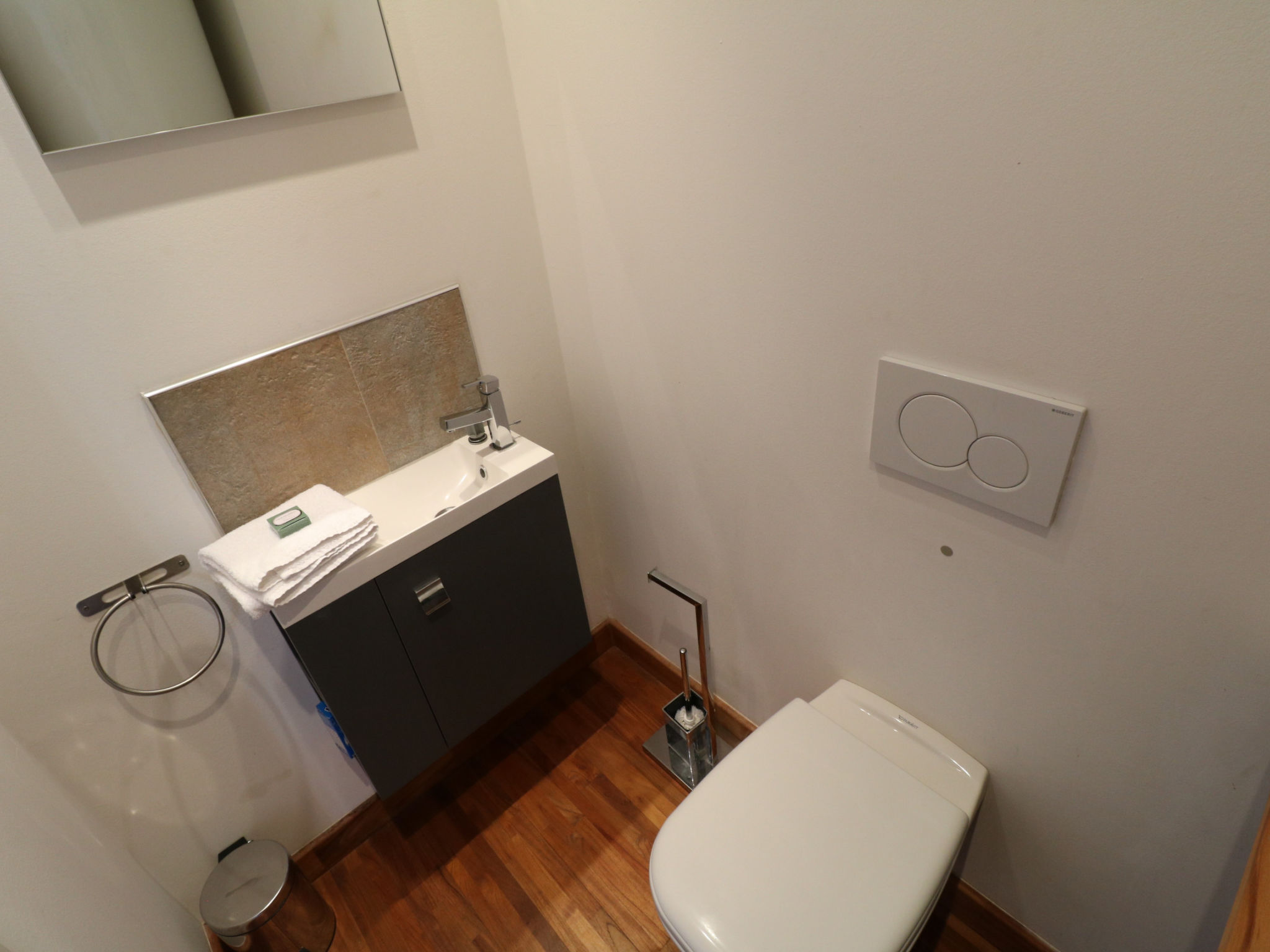 Photo of FR8650.691.1